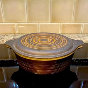 Vintage Pyrex Terra 471 1 Pt with lid